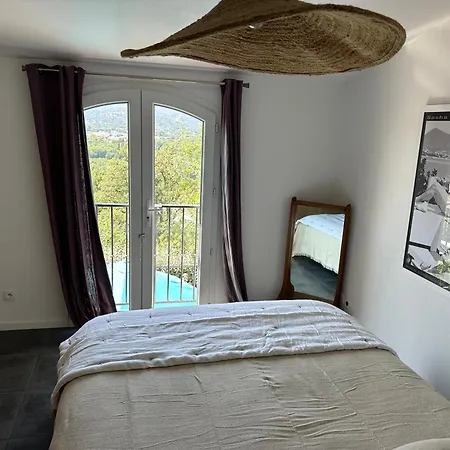 Mazet Proche De St Tropez Lägenhet