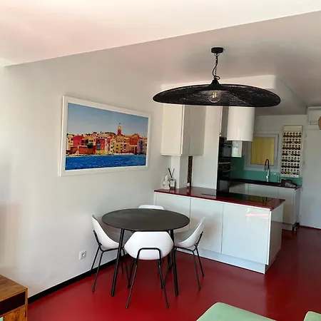 Mazet Proche De St Tropez Lägenhet